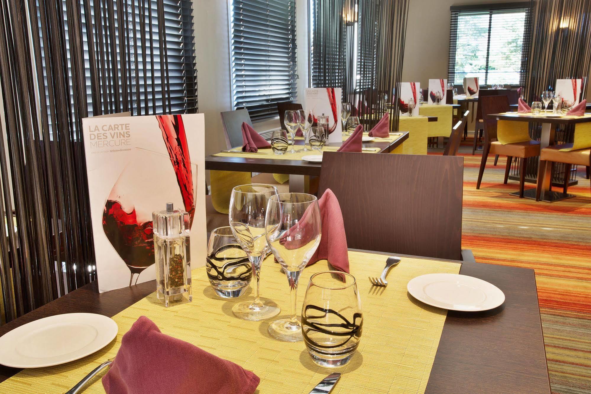Mercure Hexagone Luxeuil Exterior foto